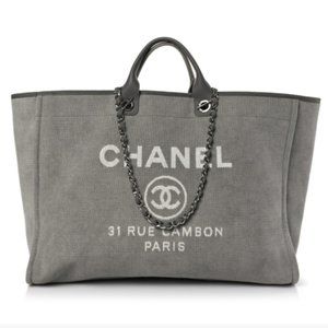C H A N E L  2015 Canvas Large Deauville Tote Grey